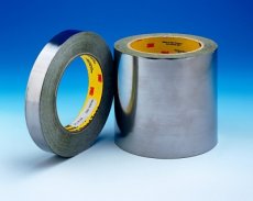 3M 420/25  420 LOODTAPE 25MMx33M  EAN: 0051138954130   Op bestelling, geen terugname