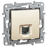 LEGRAND 664873  Nilo? ctdoos RJ45 cat. 6 UTP  EAN: 3245066648736   Op bestelling, geen terugname