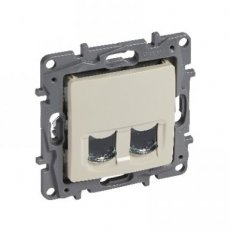 LEGRAND 664874  Nilo? dubb.RJ45 ctdoos cat. 6  EAN: 3245066648743   Op bestelling, geen terugname