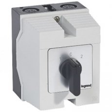 LEGRAND 27743  Motorstarter 4P PR26 32A 8 contacten  EAN: 3245060277437   Op bestelling, geen terugname