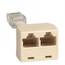 BTICINO 48868  RJ45 ontdubbelaar  EAN: 3245060488680   Op bestelling, geen terugname