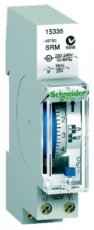 Schneider Distribution 15335  Schakelklok 24u 1kan 1mod  EAN: 3303430153351