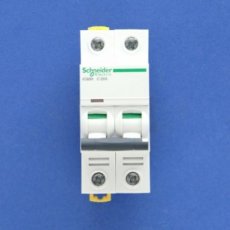 Schneider Distribution A9F89220  Automaat iC60H 2P 20A 10kA C  EAN: 3606480095047