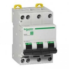 Sch M9P22732 Schneider Distribution M9P22732  MULTI9 N40N 3P-N 32A C 10KA  EAN: 3606480572371   Op bestelling, geen terugname